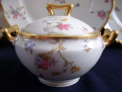 BAWO & DOTTER SCATTERED FLOWERS- COVERED SUGAR BOWL