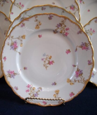BAWO & DOTTER SCATTERED FLOWERS- LUNCHEON PLATE