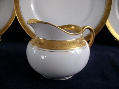 HUTSCHENREUTHER SELB BAVARIA- FAVORIT- ENCRUSTED GOLD BAND (c.1925-39) CREAMER 8oz- EXCELLENT!