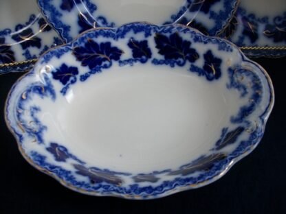 JOHNSON BROTHERS NORMANDY- FLOW BLUE (c.1913+) OVAL OPEN SERVING BOWL 9 3/4 "- EXCELLENT!! CRAZING