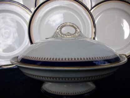ROYAL WORCESTER COBALT #5786  TAN FILIGREE- VITREOUS (c.1912)   PEDESTAL SERVING BOWL WITH LID- EXCELLENT! RARE!