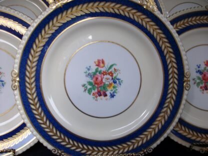 AYNSLEY #7848- GOLD/CREAM LAUREL ON BLUE BAND, FLORAL CENTER (c.1930's) DINNER PLATE (s)- EXCELLENT!! RARE!!   