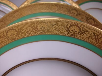 ROYAL WORCESTER C3353 GREEN- GOLD ENCRUSTED (c.1931) LUNCH PLATE (s)- EXCELLENT!! RARE!!   