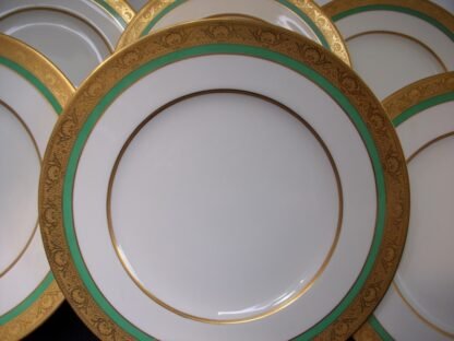 ROYAL WORCESTER C3353 GREEN- GOLD ENCRUSTED (c.1931) DINNER PLATE (s)- EXCELLENT!! RARE!!    