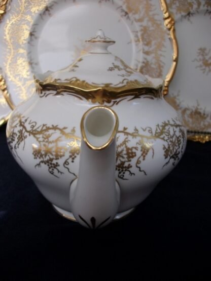 COALPORT KING'S PLATE (c.1960's)  TEAPOT 5 CUPPER- SCALLOPED !! EXCELLENT !!