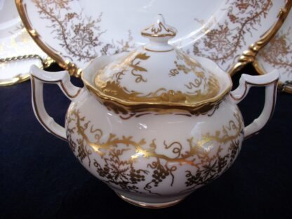 COALPORT KING'S PLATE (c.1960's)  COVERED SUGAR BOWL- SCALLOPED !! EXCELLENT !!