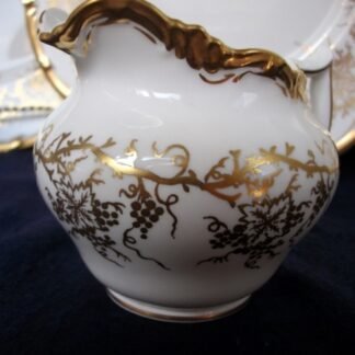 COALPORT KING'S PLATE (c.1960's)  CREAMER  8 oz - SCALLOPED !! EXCELLENT !!