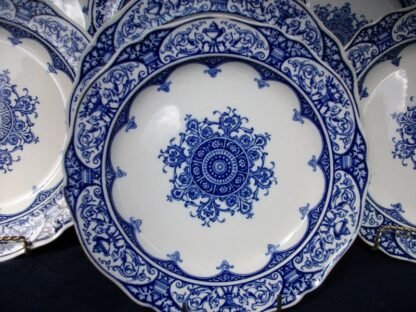 WEDGWOOD QUEEN CHARLOTTE- BLUE & WHITE (c.1884+) SALAD PLATE- RARE! EXCELLENT!