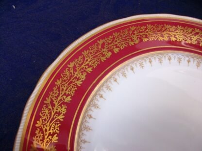 AYNSLEY #7098 MAROON & GOLD SCROLL BAND, TAN FILIGREE  (c.1947)  DINNER PLATE - EXCELLENT!! RARE!! 