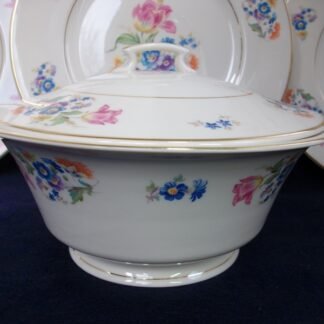 SYRACUSE ABERDEEN CHINA- ABE1  DRESDEN FLOWERS (c.1950's)  ROUND COVERED SERVING BOWL-  SMOOTH-  EXCELLENT !!  RARE !!