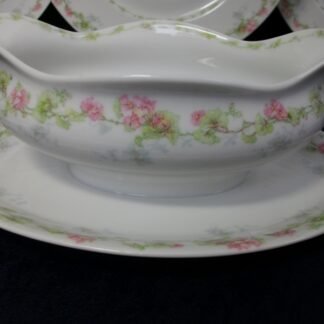 WM GUERIN & CO (LIMOGES FRANCE) WILD ROSES GARLAND- PINK & GREEN (c.1900-32)   GRAVY BOAT WITH ATTACHED UNDERPLATE - SMOOTH-  EXCELLENT !!  RARE !!