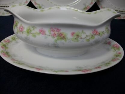 WM GUERIN & CO (LIMOGES FRANCE) WILD ROSES GARLAND- PINK & GREEN (c.1900-32)   GRAVY BOAT WITH ATTACHED UNDERPLATE - SMOOTH-  EXCELLENT !!  RARE !!