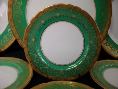 AYNSLEY KENILWORTH GREEN #7023 SCALLOPED  (c.1930's)  BREAD & BUTTER PLATE  6 1/8" - ENCRUSTED GILT! RARE!