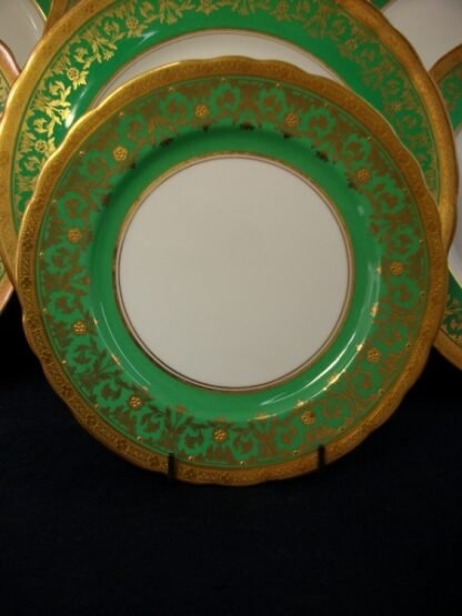 AYNSLEY KENILWORTH GREEN #7023 SCALLOPED  (c.1930's)  DESSERT PIE PLATE PLATE  7 1/8" - ENCRUSTED GILT! RARE!