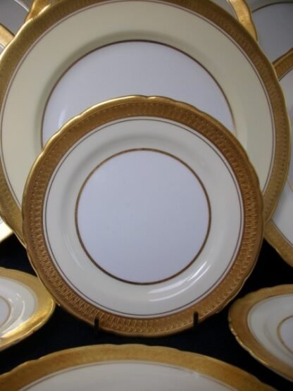 AYNSLEY CHINA SANDRINGHAM  B3830 -  GOLD & CREAM SCALLOPED  (c.1930+)  BREAD & BUTTER PLATE  6 1/8" - ENCRUSTED GILT! RARE!