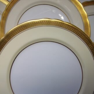 AYNSLEY SANDRINGHAM  B3830 -  GOLD & CREAM SCALLOPED  (c.1930+)  DINNER  PLATE - ENCRUSTED GILT! RARE!