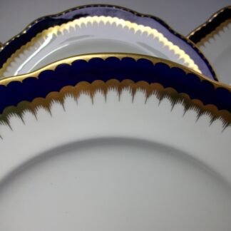 COALPORT SPEARPOINT COBALT #866 (c.1922)- DINNER PLATE 10 1/2"- SCALLOPED !! EXCELLENT !!