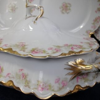 HAVILAND LIMOGES CHINA-  FLORAL GARLAND #22079- SCHLEIGER 525- GOLD TRIM,  PINK WHITE FLOWERS (c.1894+)  OVAL COVERED SERVING BOWL-  EARLY RANSON SHAPE